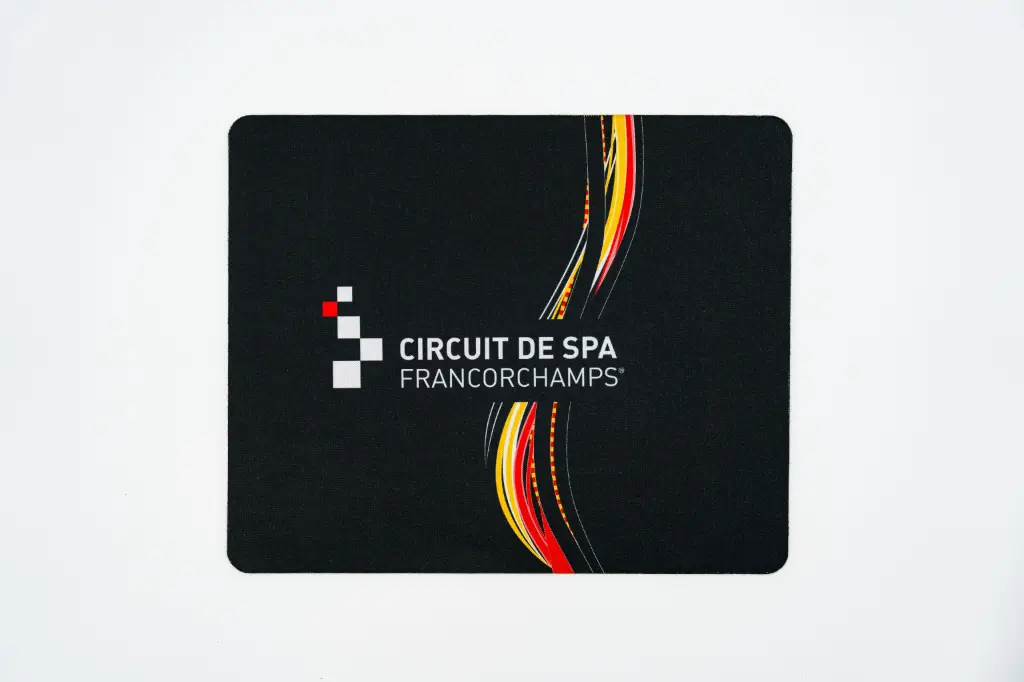 [B-GOO-0022-U-0-U] Tapis de Souris